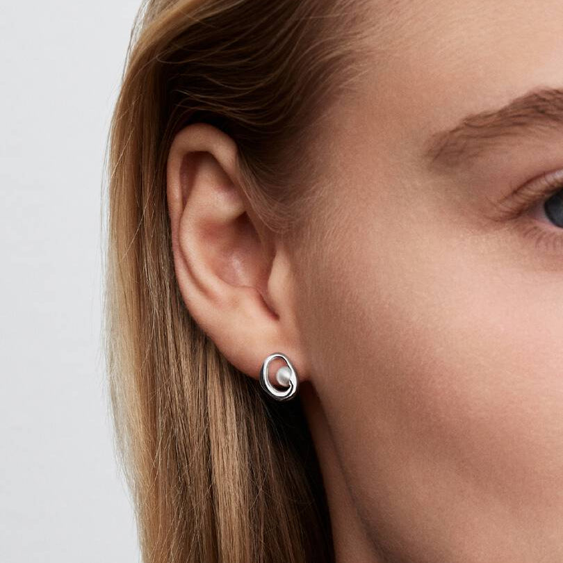 Organically Shaped Oval & Pearl - 2