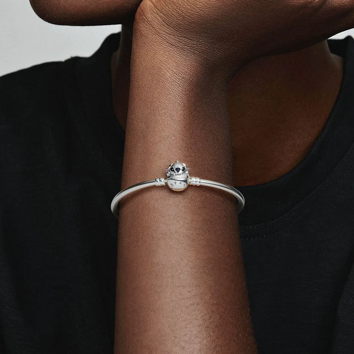 Stitch Biting Clasp Bangle 17 - 2