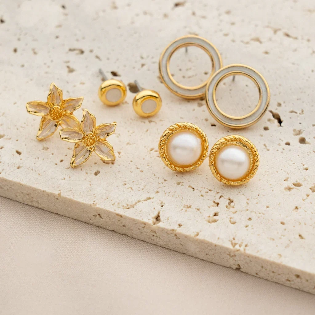[21200] Set X4 Aretes Flor Y Perlas