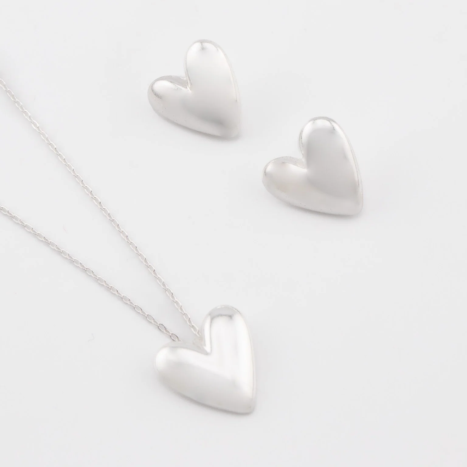 Set Collar + Aretes Corazón Plata