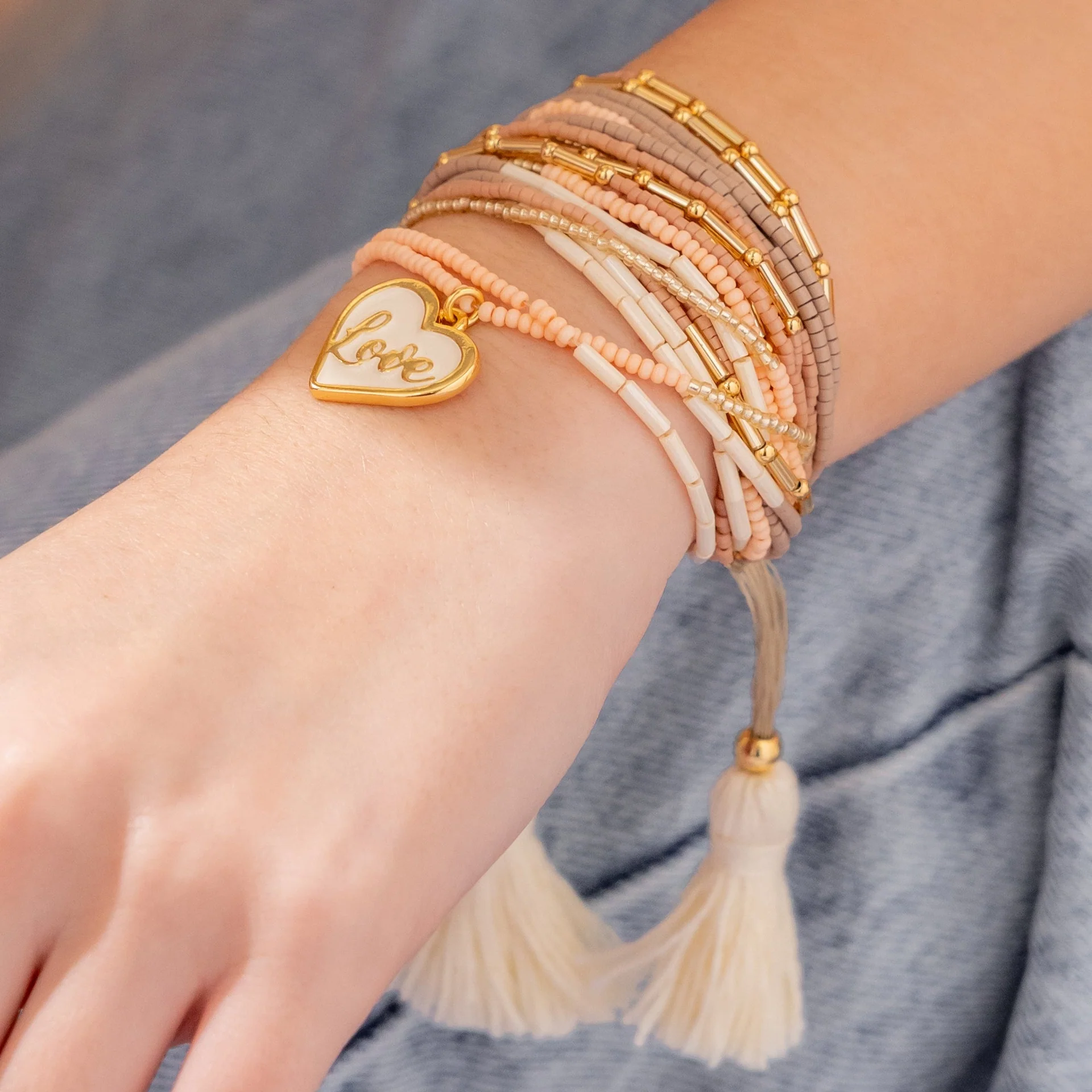 [11441] Pulsera Multi-tiras Corazón