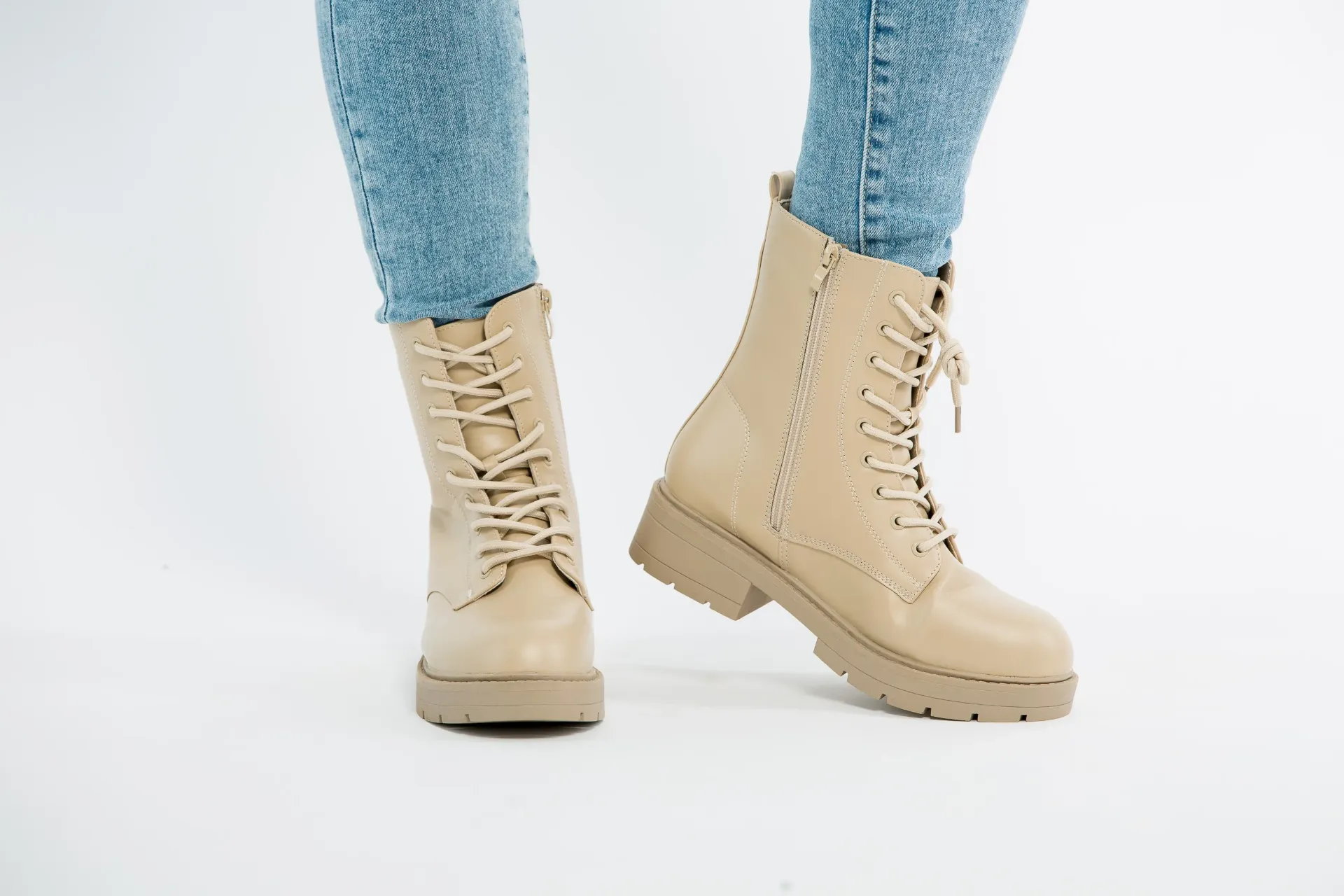 BOTAS ADA BEIGE 38.5